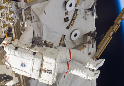 STS118-E-07383