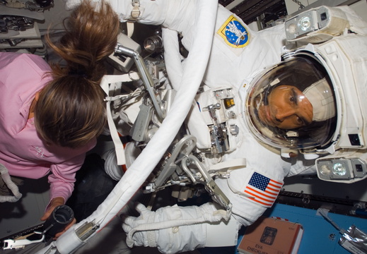 STS118-E-07477