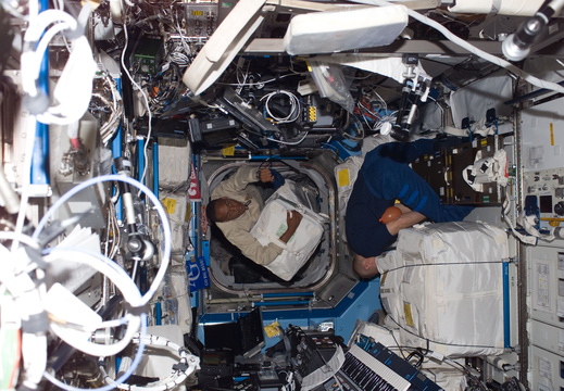 STS118-E-07623