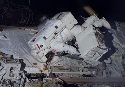 STS118-E-07944