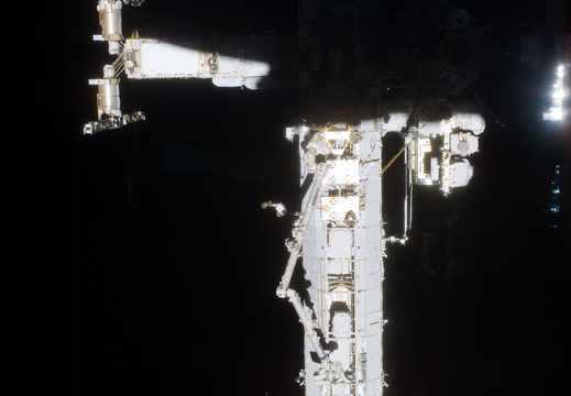 STS118-E-09381