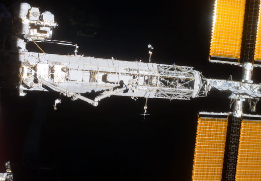 STS118-E-09382