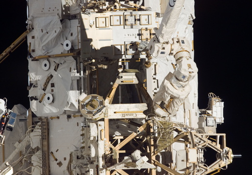 STS118-E-09523