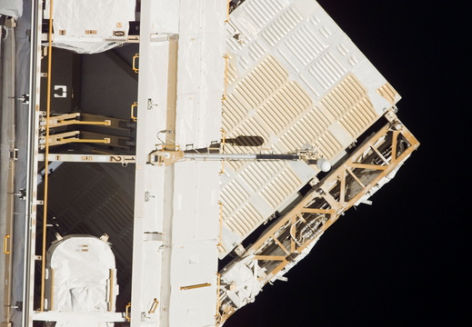STS118-E-09530