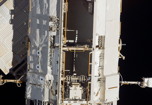STS118-E-09536