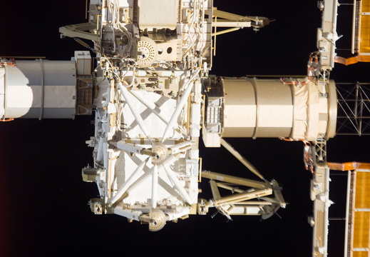 STS118-E-09543