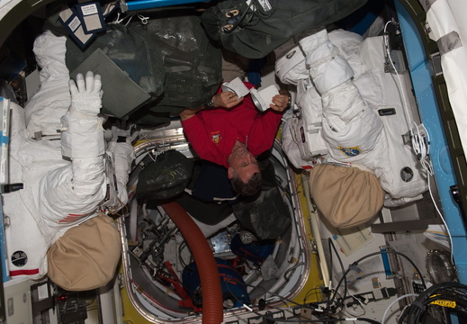STS118-E-09842
