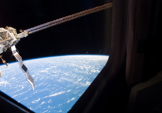 STS118-E-10006