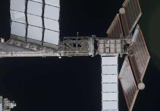 STS119-E-06308