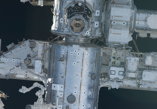 STS119-E-06327
