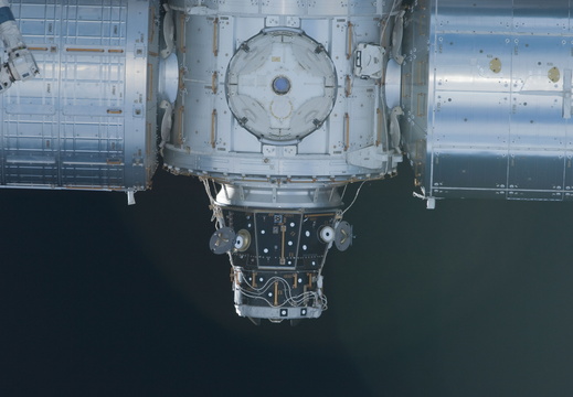 STS119-E-06361