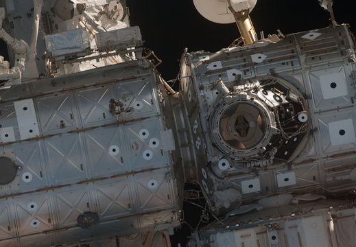STS119-E-06451