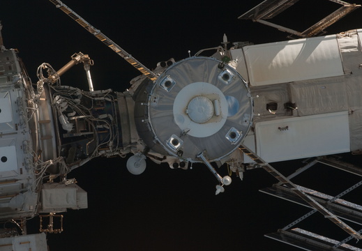 STS119-E-06454