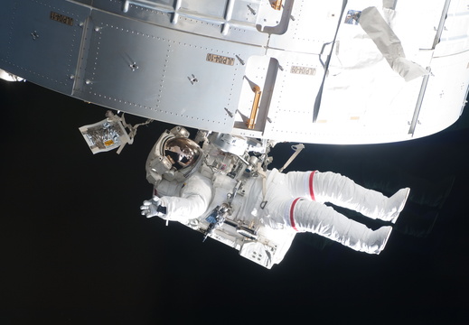 STS119-E-06864