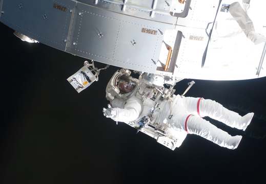 STS119-E-06868