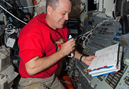 STS119-E-06905