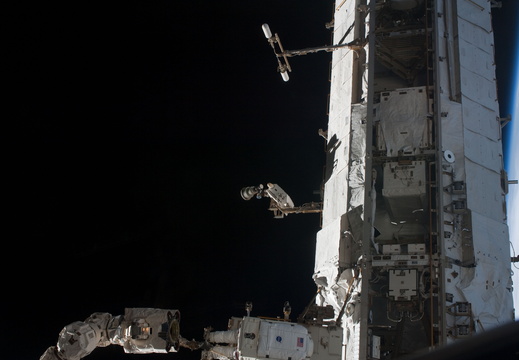 STS119-E-07208