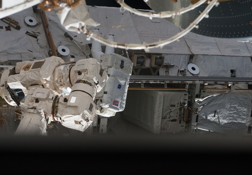 STS119-E-07230