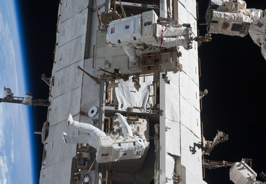 STS119-E-07274