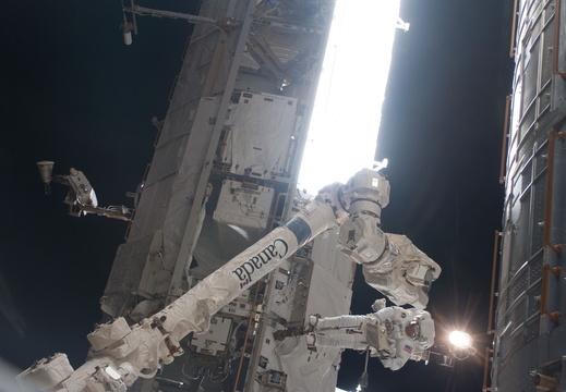 STS119-E-07401