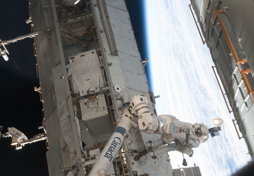 STS119-E-07434