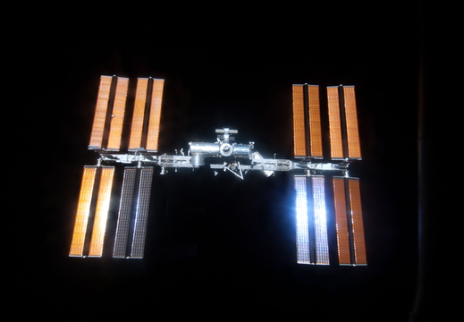 STS119-E-08212