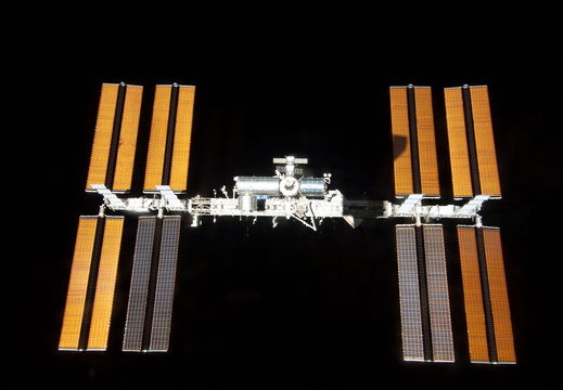 STS119-E-08272