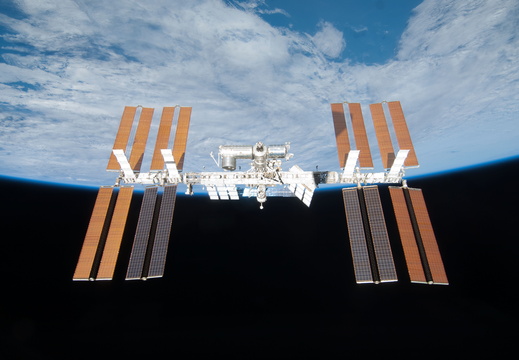 STS119-E-08338