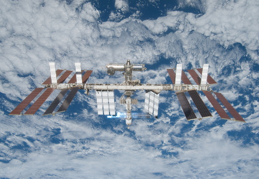 STS119-E-08392