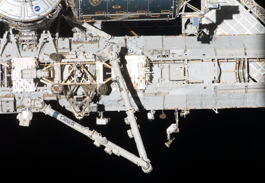 STS119-E-09257