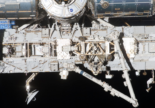 STS119-E-09259