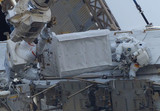 STS122-E-08193