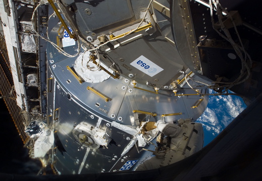 STS122-E-08226