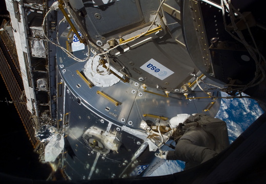 STS122-E-08227