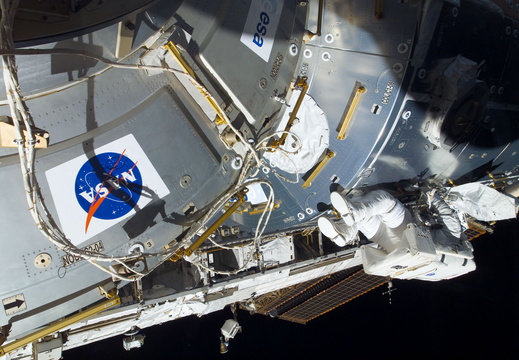 STS122-E-08230