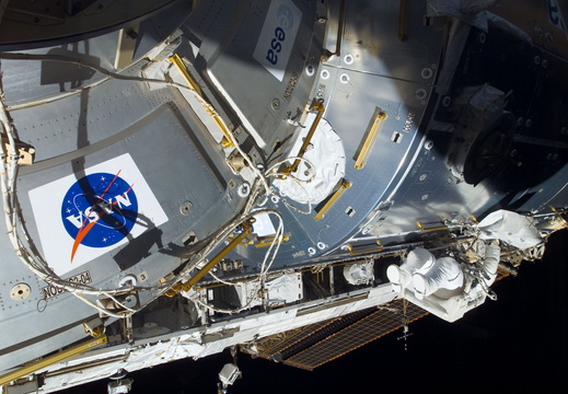 STS122-E-08231