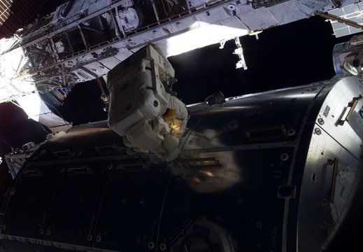STS122-E-08238