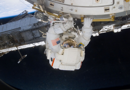 STS122-E-08952