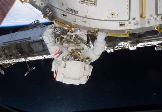 STS122-E-08953
