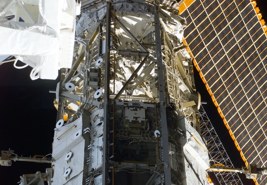 STS122-E-09323