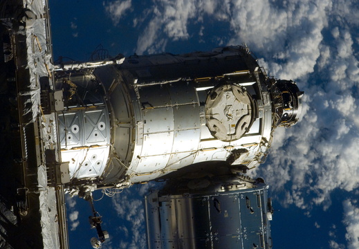 STS122-E-09991