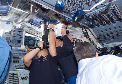 STS122-E-10917