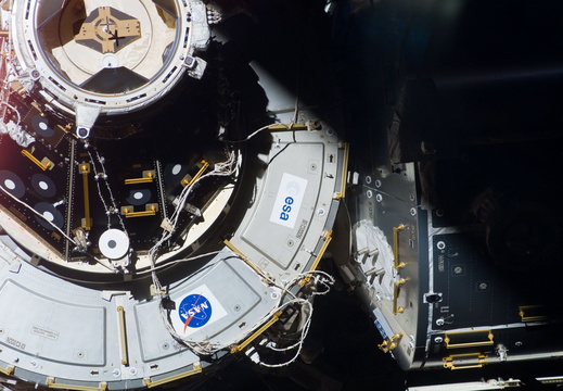 STS123-E-05736