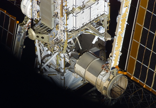 STS123-E-05776