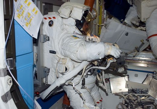 STS123-E-06012