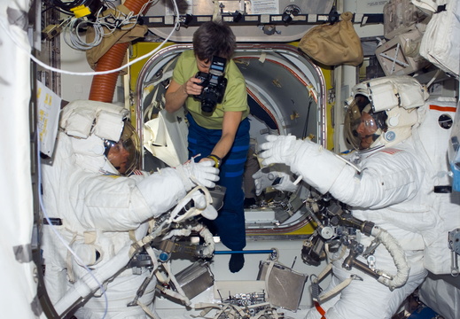 STS123-E-06031