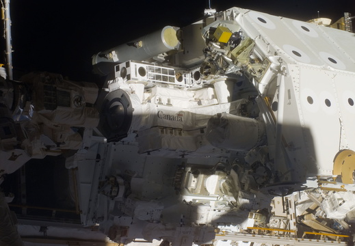 STS123-E-06923