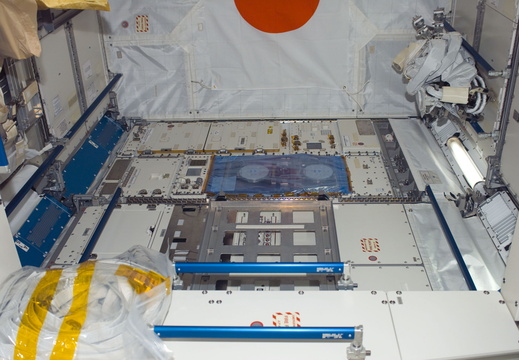 STS123-E-07213