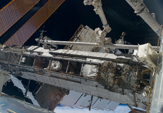 STS123-E-08468