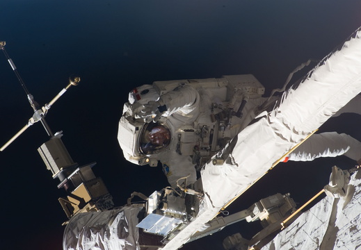 STS123-E-08488
